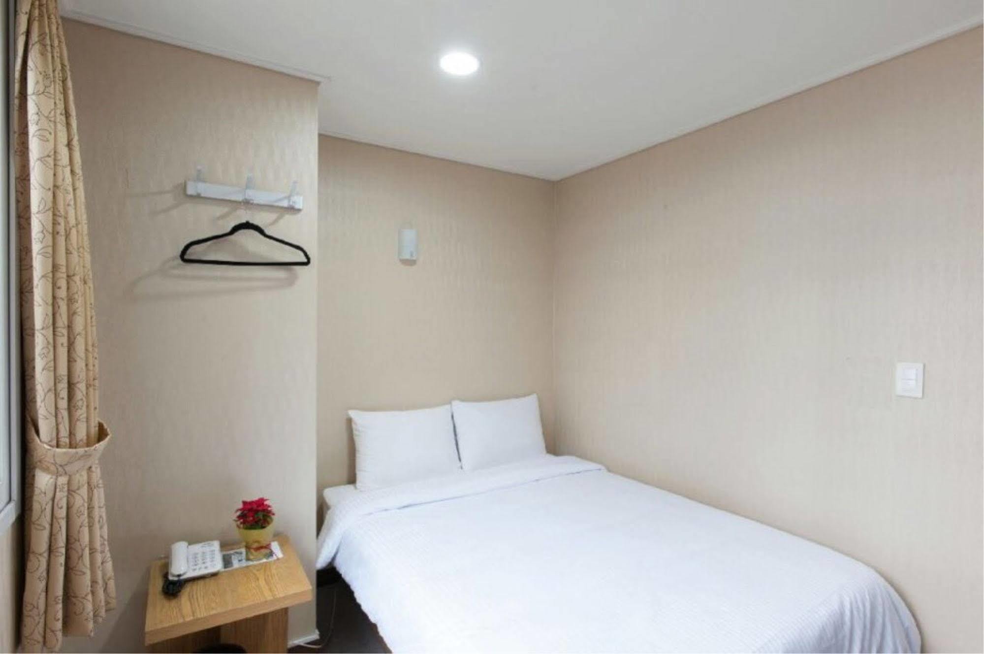 Benikea Hotel Flower Сеул Екстер'єр фото